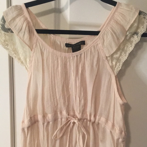 Cottagecore Ruffles and Lace Top - Picture 2 of 9